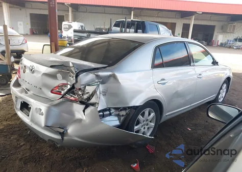 2005 Toyota Avalon Xls z USA, uszkodzony, nr VIN 4T1BK36B25U021778